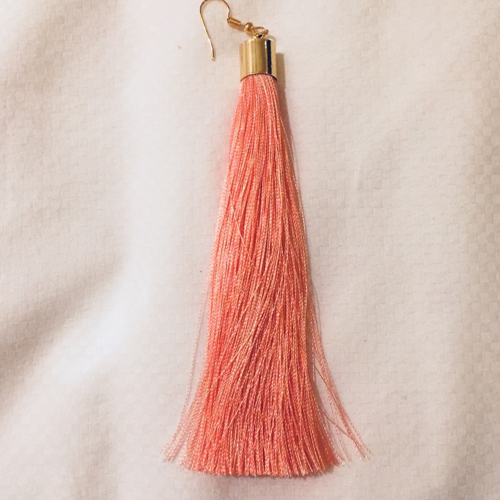 🐻NEW Retro Long Tassel Pink Peach Earrings🐻 - Picture 2 of 3